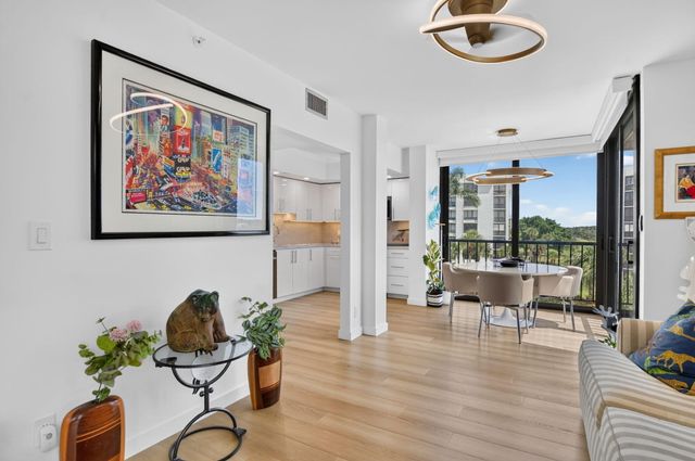 6895 Willow Wood Drive 1051, Boca Raton, FL 33434