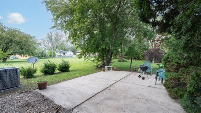 9345 Garfield Court, Crown Point, IN 46307