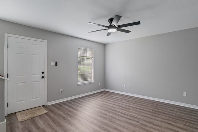 5705 E Texas Street 16, Bossier City, LA 71111