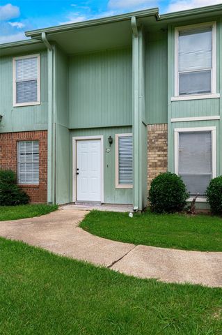 5705 E Texas Street 16, Bossier City, LA 71111