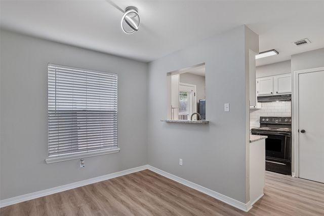 5705 E Texas Street 16, Bossier City, LA 71111