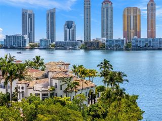 3914 Island Estates Dr, Aventura, FL 33160