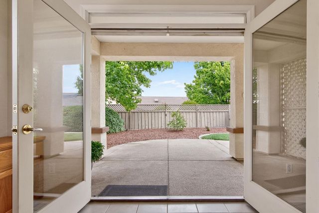 836 Magnolia Ln, Lincoln, CA 95648