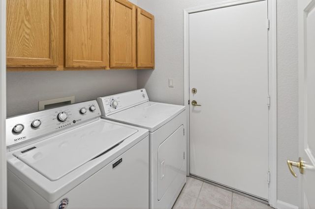 836 Magnolia Ln, Lincoln, CA 95648