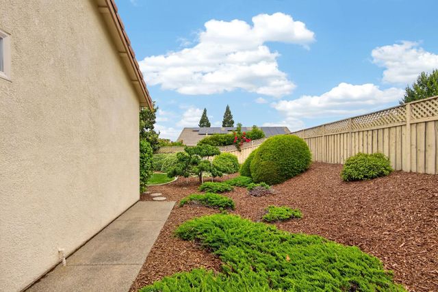 836 Magnolia Ln, Lincoln, CA 95648