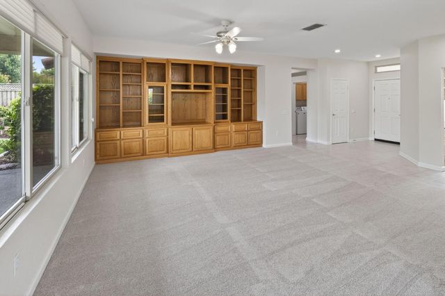 836 Magnolia Ln, Lincoln, CA 95648