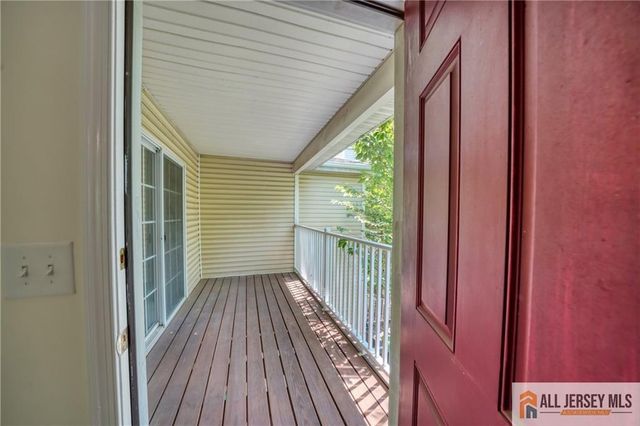 157 Forest Drive 157, Piscataway, NJ 08854