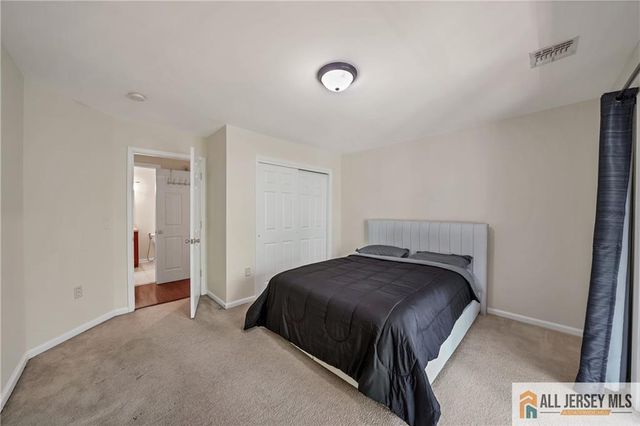 157 Forest Drive 157, Piscataway, NJ 08854