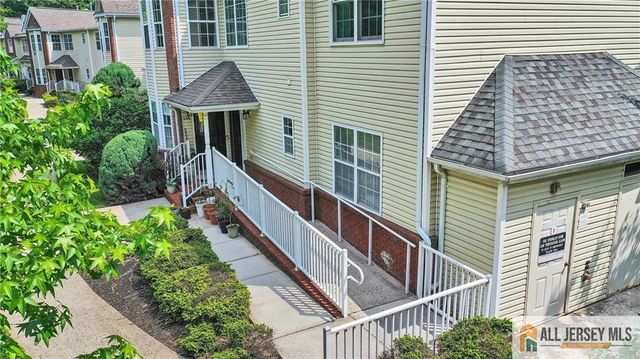 157 Forest Drive 157, Piscataway, NJ 08854