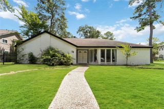 12 Paintedcup Ct, The Woodlands, TX 77380