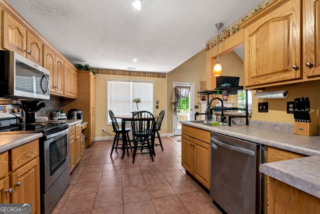 110 Dunbar Place, Winterville, GA 30683