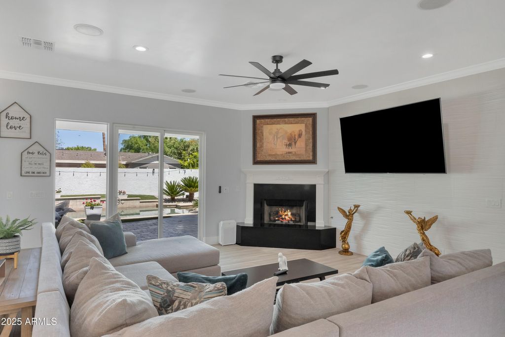 516 W RANCHO Drive, Phoenix, AZ 85013 — photo 4