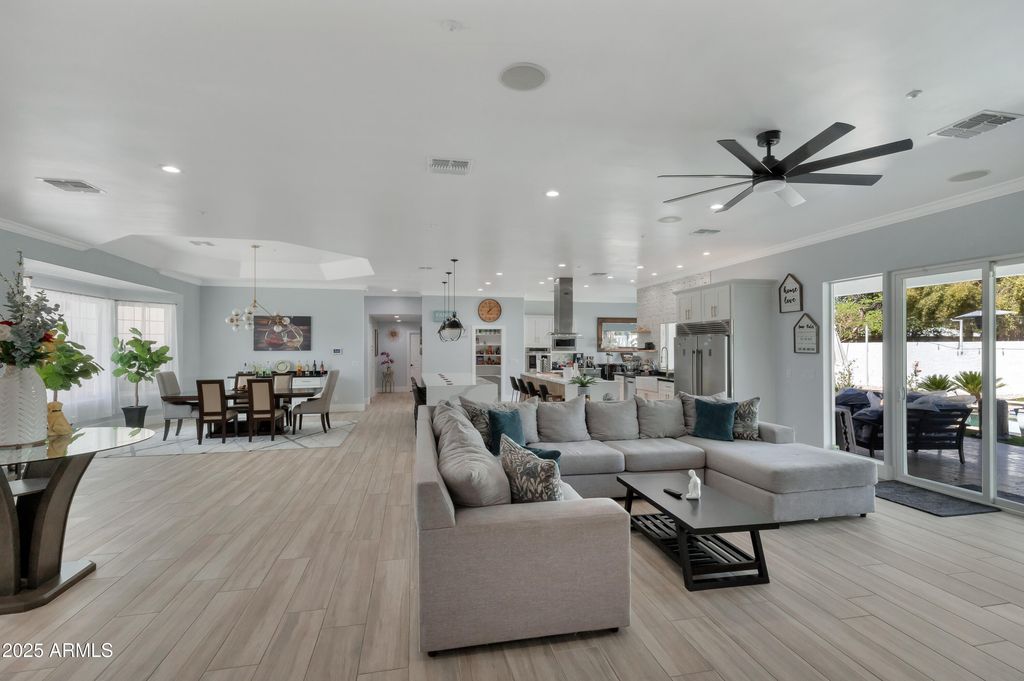 516 W RANCHO Drive, Phoenix, AZ 85013 — photo 5