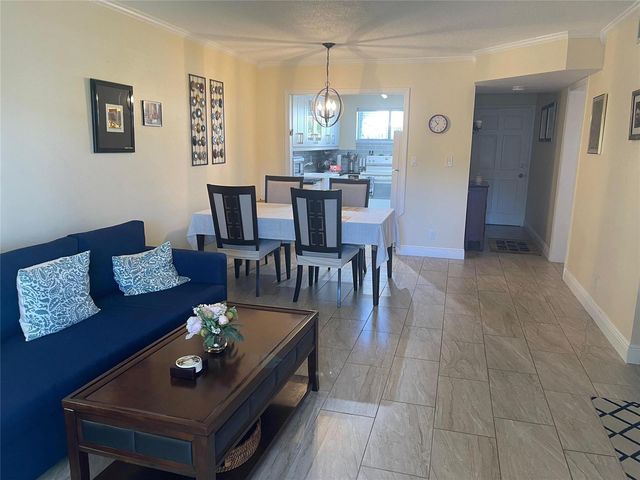 2566 S Garden Drive 108, Lake Worth, FL 33461