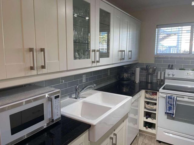 2566 S Garden Drive 108, Lake Worth, FL 33461