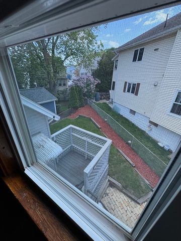 2 Rosedale Ave, Everett, MA 02149