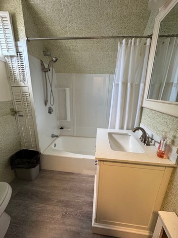 2 Rosedale Ave, Everett, MA 02149