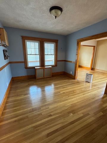 2 Rosedale Ave, Everett, MA 02149