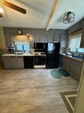 2 Rosedale Ave, Everett, MA 02149