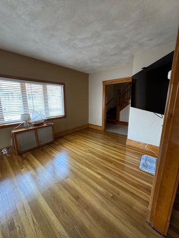 2 Rosedale Ave, Everett, MA 02149
