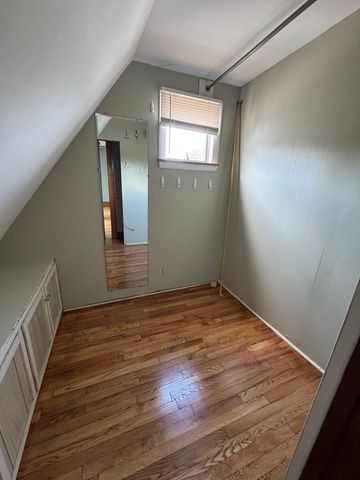 2 Rosedale Ave, Everett, MA 02149
