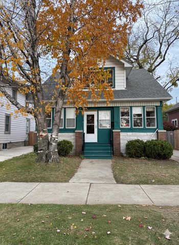 1629 West BOULEVARD, Racine, WI 53405