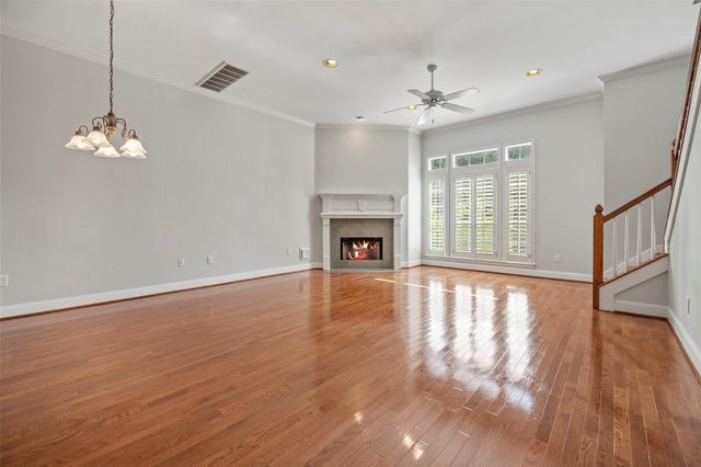 5106 Fairmont Street, Houston, TX 77005