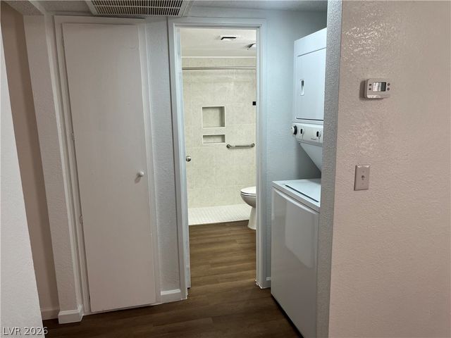 3974 Palos Verdes Street, Las Vegas, NV 89119
