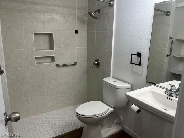 3974 Palos Verdes Street, Las Vegas, NV 89119
