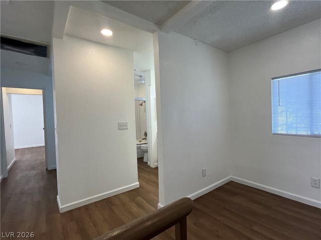3974 Palos Verdes Street, Las Vegas, NV 89119