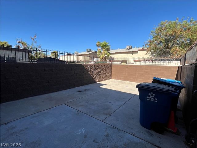 3974 Palos Verdes Street, Las Vegas, NV 89119