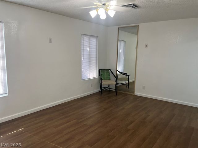 3974 Palos Verdes Street, Las Vegas, NV 89119