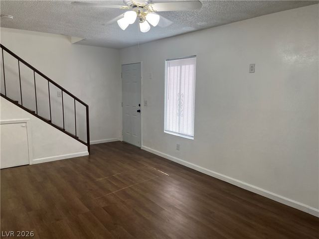 3974 Palos Verdes Street, Las Vegas, NV 89119