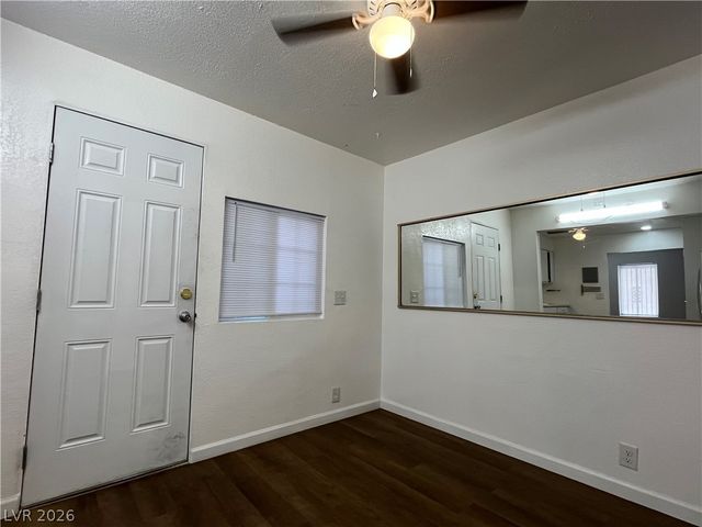 3974 Palos Verdes Street, Las Vegas, NV 89119