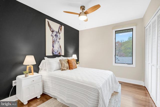 10424 COLLINGHAM DR, Fairfax, VA 22032