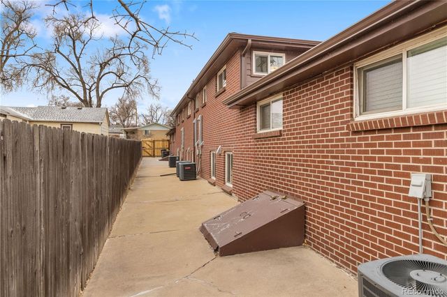 6160 W 17th Avenue 2, Lakewood, CO 80214