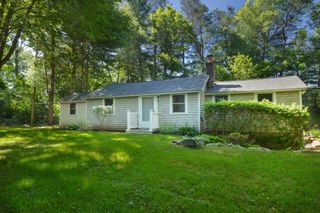 28 Percival Ln, Sandwich, MA 02563