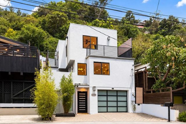 1655 N Beverly Glen, Los Angeles, CA 90077