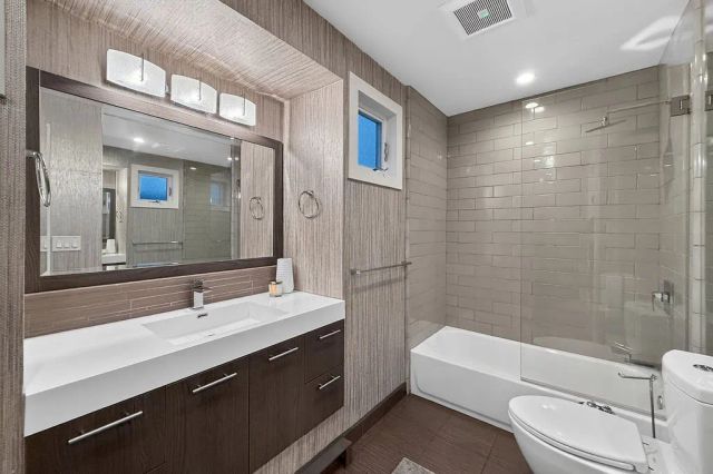 1655 N Beverly Glen, Los Angeles, CA 90077