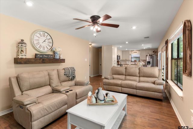 353 PR 5861, Yantis, TX 75497