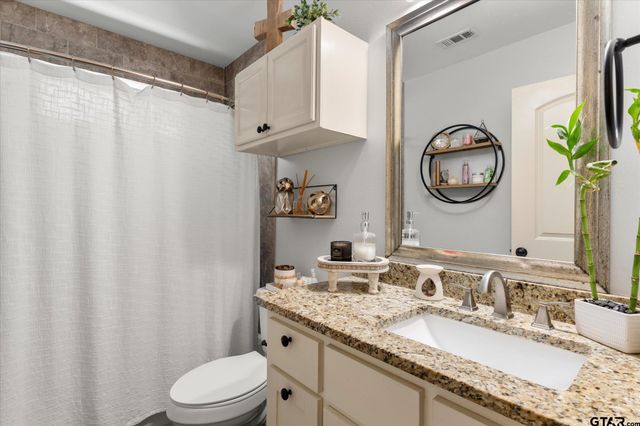 353 PR 5861, Yantis, TX 75497