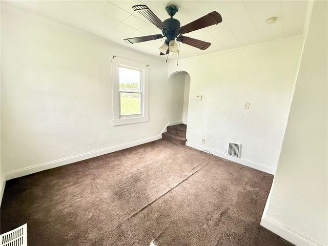 877 Vankirk St, Clairton, PA 15025