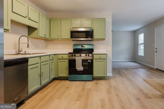 109 Ashley Oaks Drive, Barnesville, GA 30204