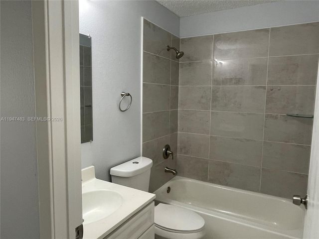 11211 W Atlantic Blvd 202, Coral Springs, FL 33071