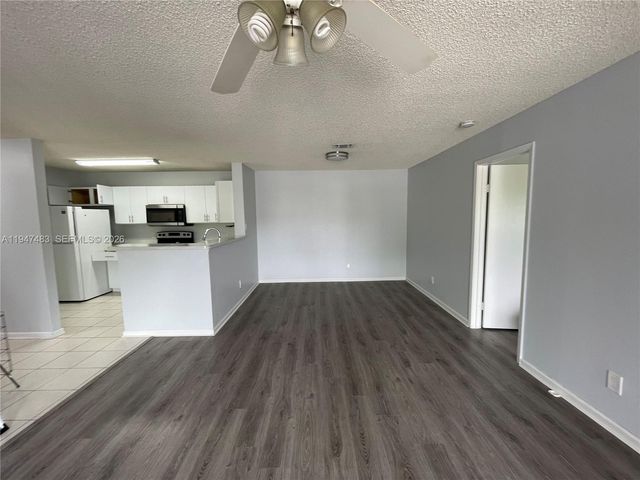 11211 W Atlantic Blvd 202, Coral Springs, FL 33071