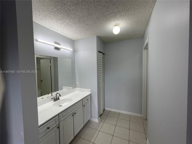 11211 W Atlantic Blvd 202, Coral Springs, FL 33071