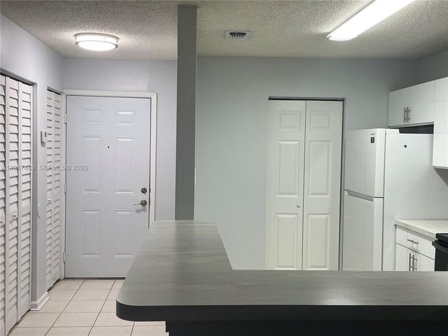 11211 W Atlantic Blvd 202, Coral Springs, FL 33071