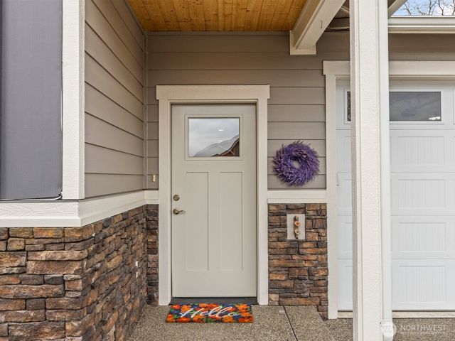 742 Parkland Loop, Sedro Woolley, WA 98284