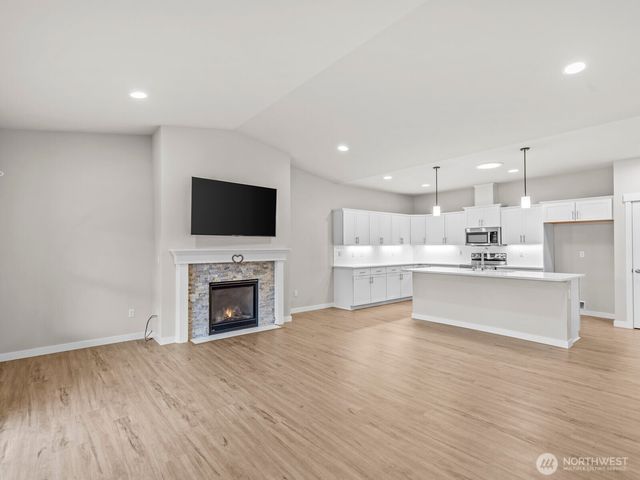 742 Parkland Loop, Sedro Woolley, WA 98284