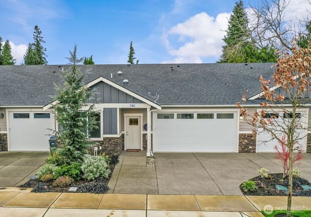 742 Parkland Loop, Sedro Woolley, WA 98284